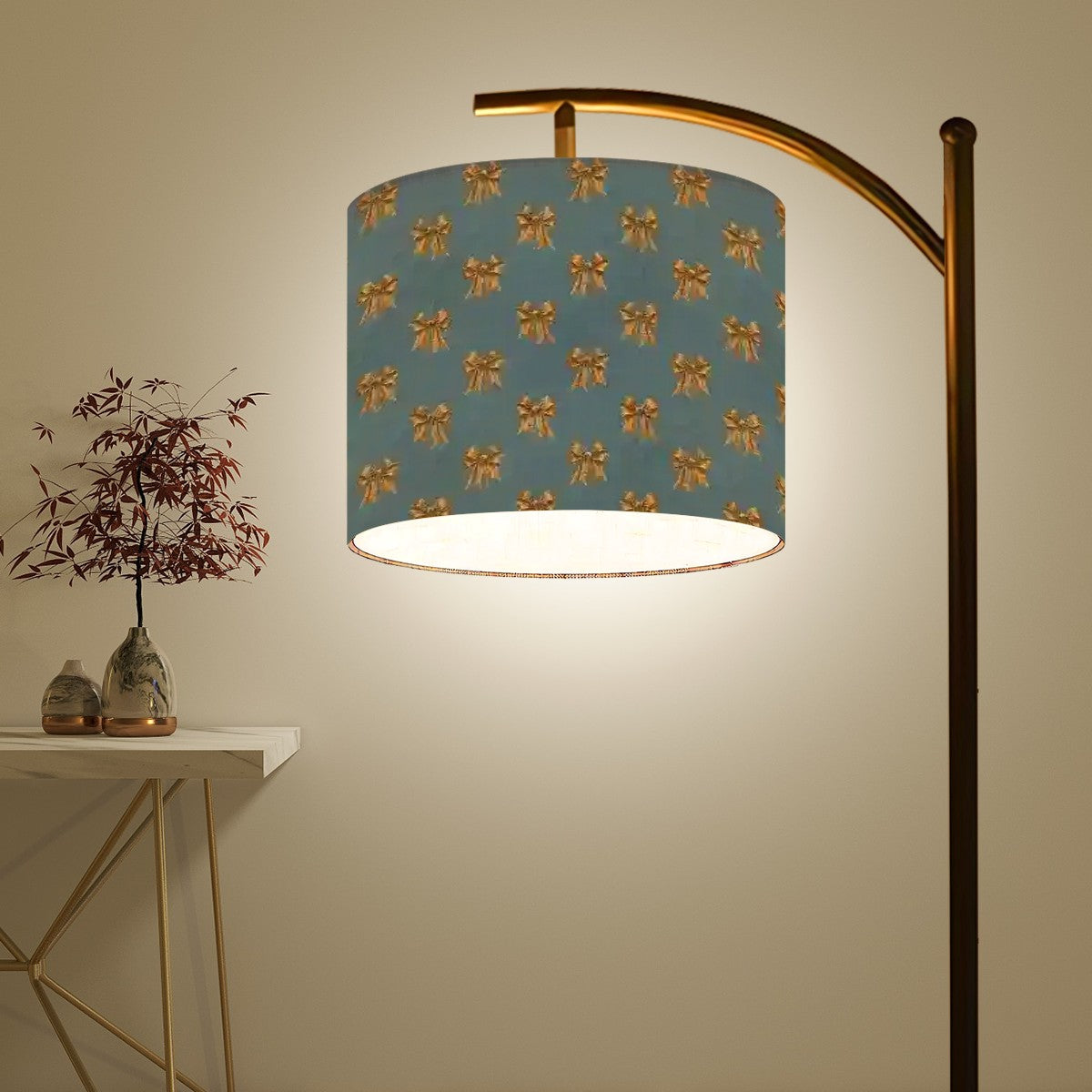 Damask Geometrical Prnt Pattern Design Arc Floor Lamp (Made in USA)