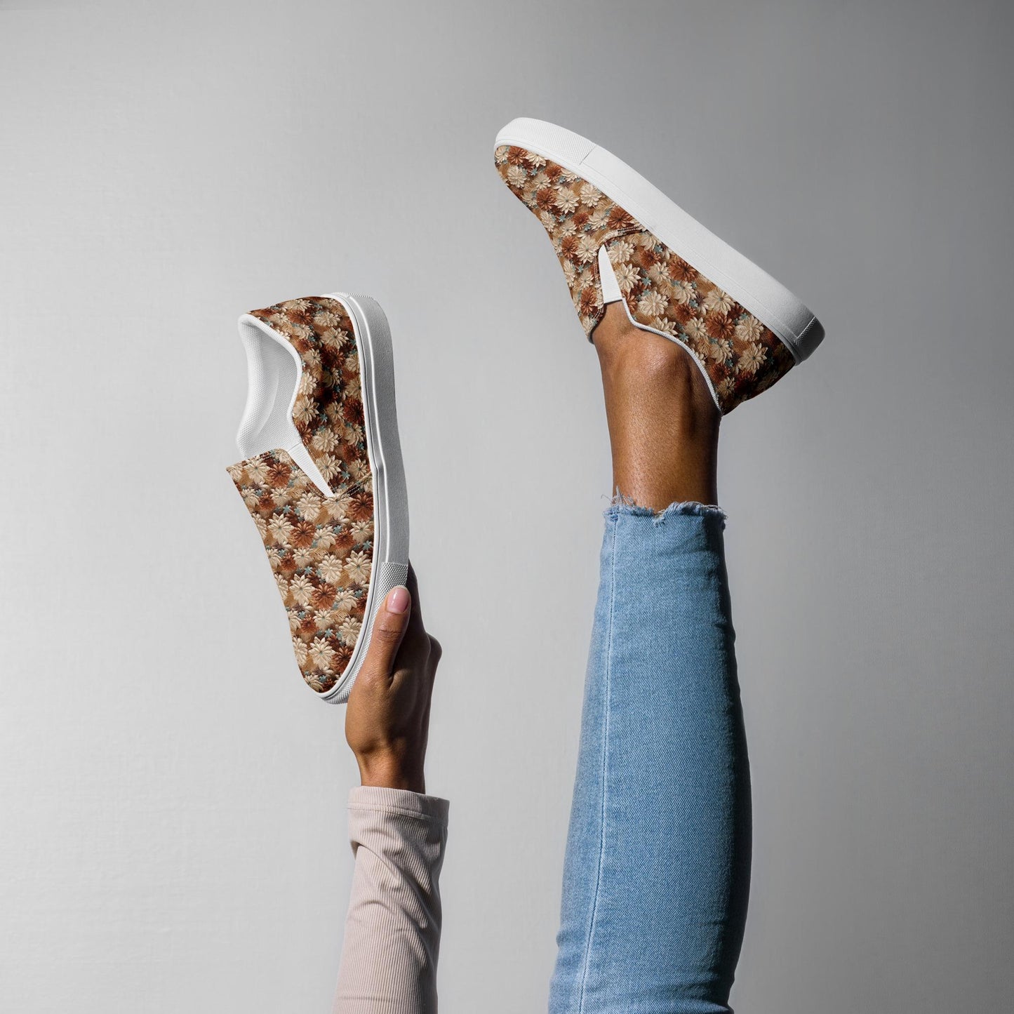 Stylish AOP Print Women's Slip-On Canvas Shoes - Unique All-Over Print Lightweight Sneakers for Comfort and Fashion