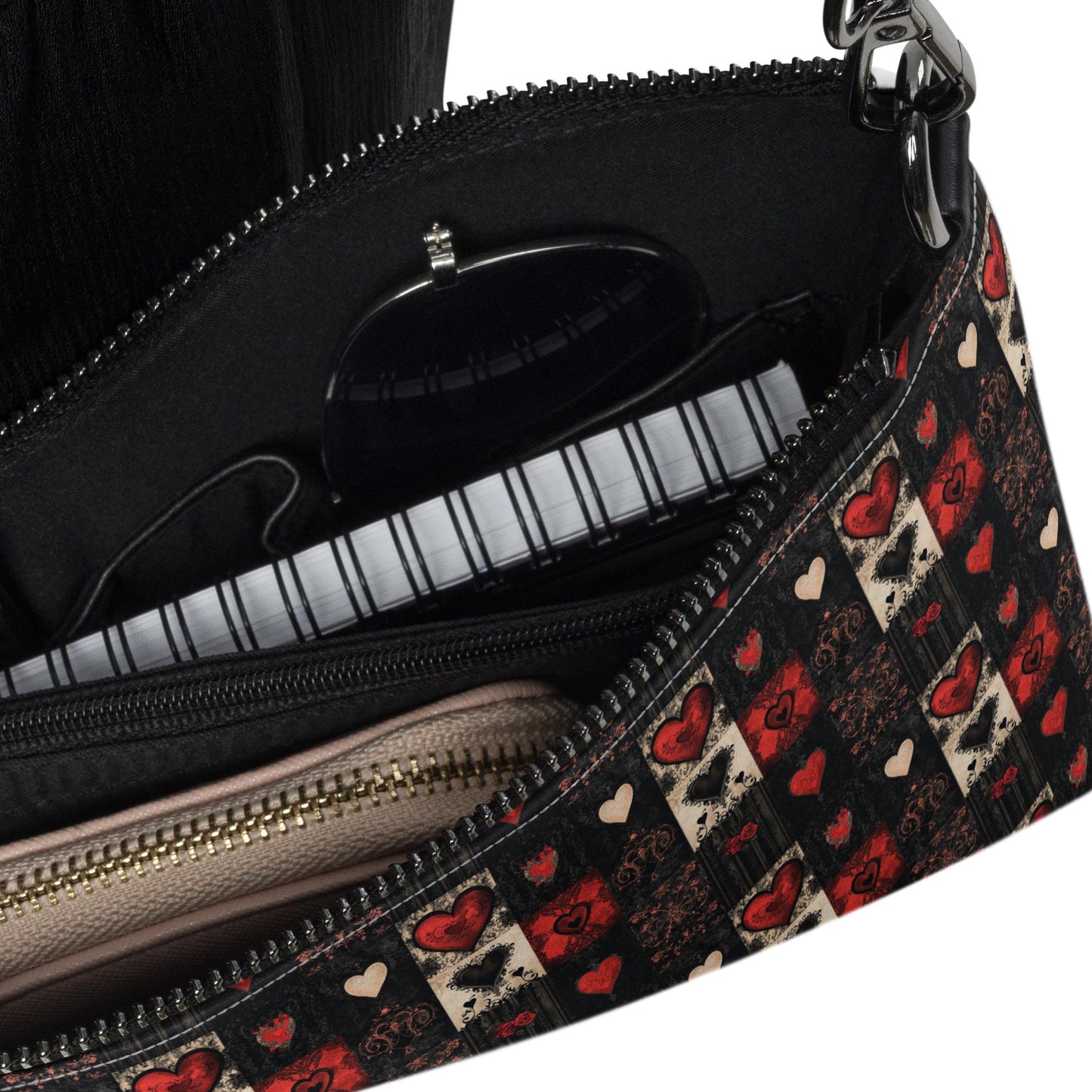 Women's Valentine's Heart Design Crossbody Wrist Bag - Stylish & Functional, Perfect for Casual Everyday Wear or Special Dinner Dates
