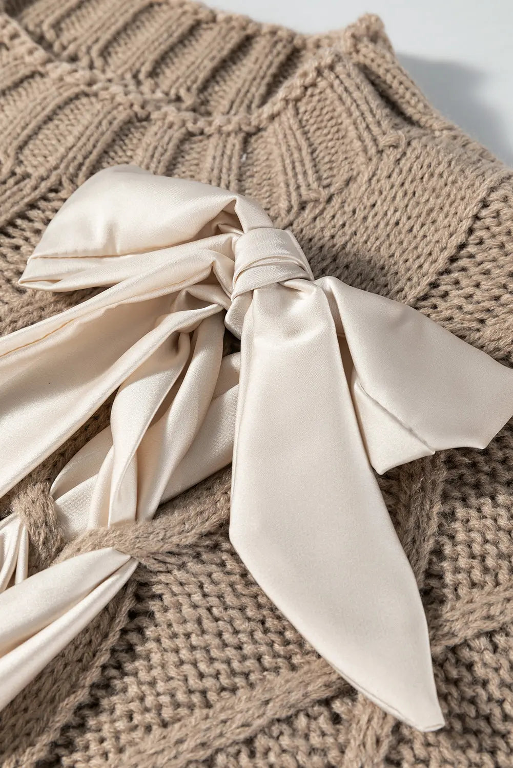 Cable Knit Colorblock Satin Bowknot Short Sleeve Sweater - The Aurora Touch