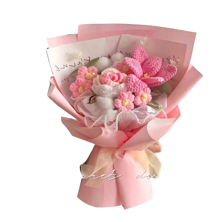 Rose and tulip knitted bouquet - The Aurora Touch