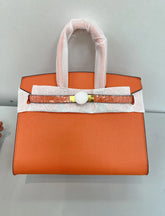 Commuter single-shoulder handbag - The Aurora Touch