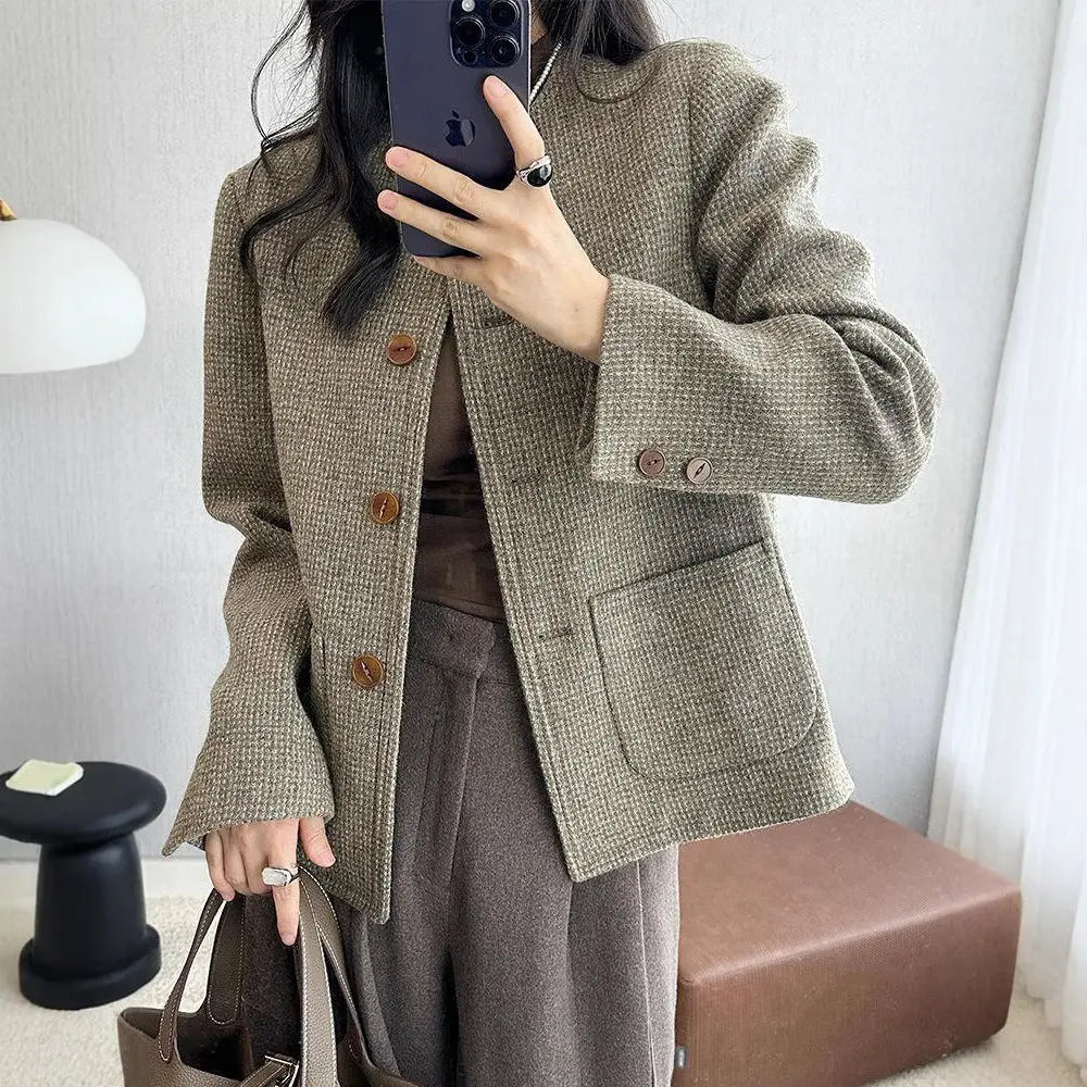 Elegant Womens Vintage Coat