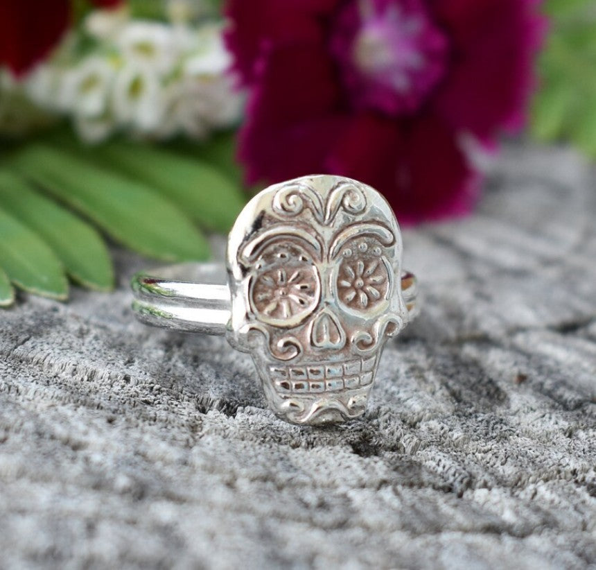 Retro Sugar Skull Silver Ring- Day of The Dead Fashion