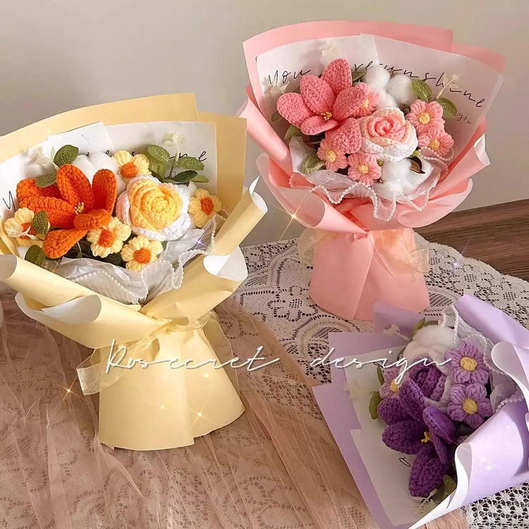 Rose and tulip knitted bouquet - The Aurora Touch