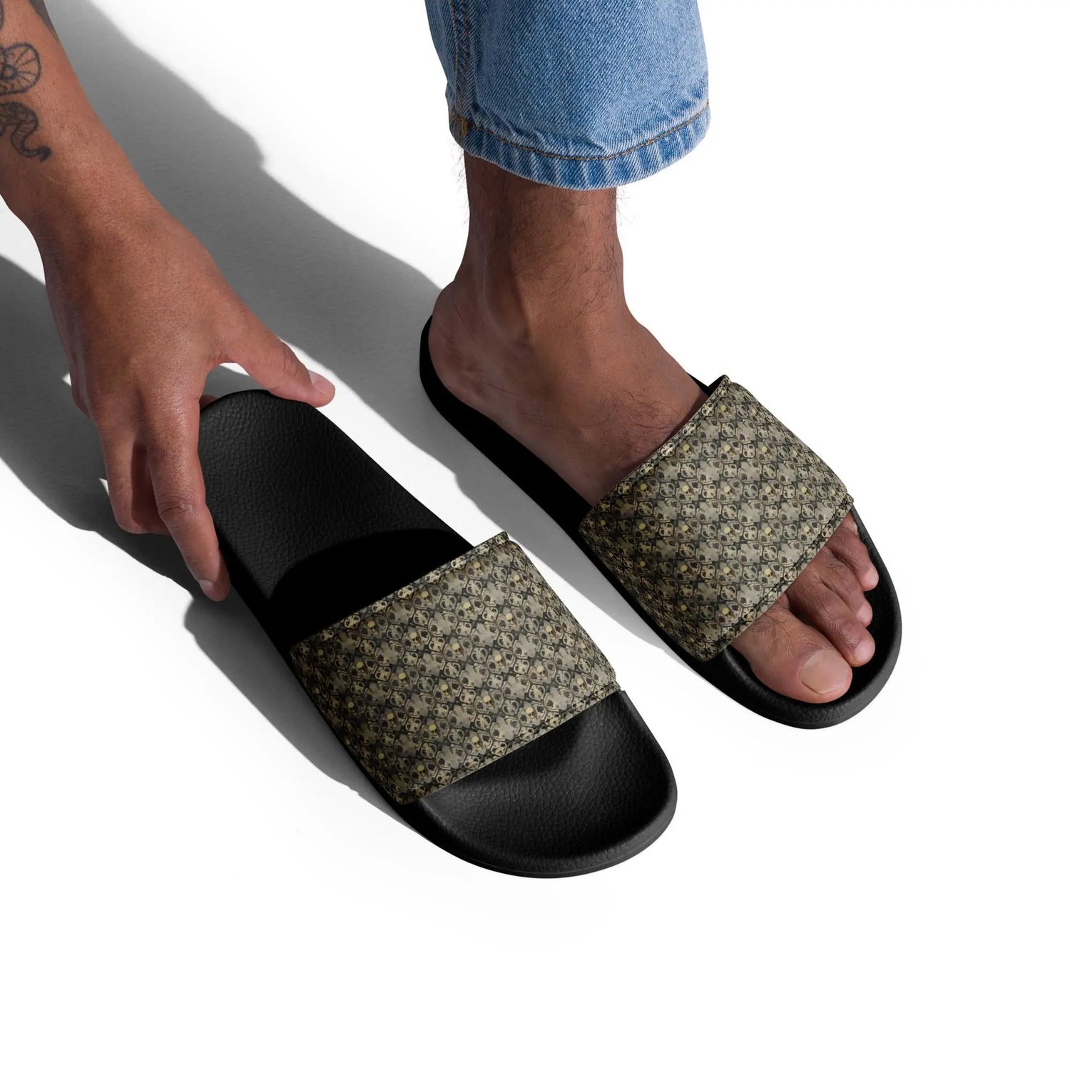 Men’s pattern style slides skeleton all over print design casual home beach shopping walking designer fashion men flat slip on hoes