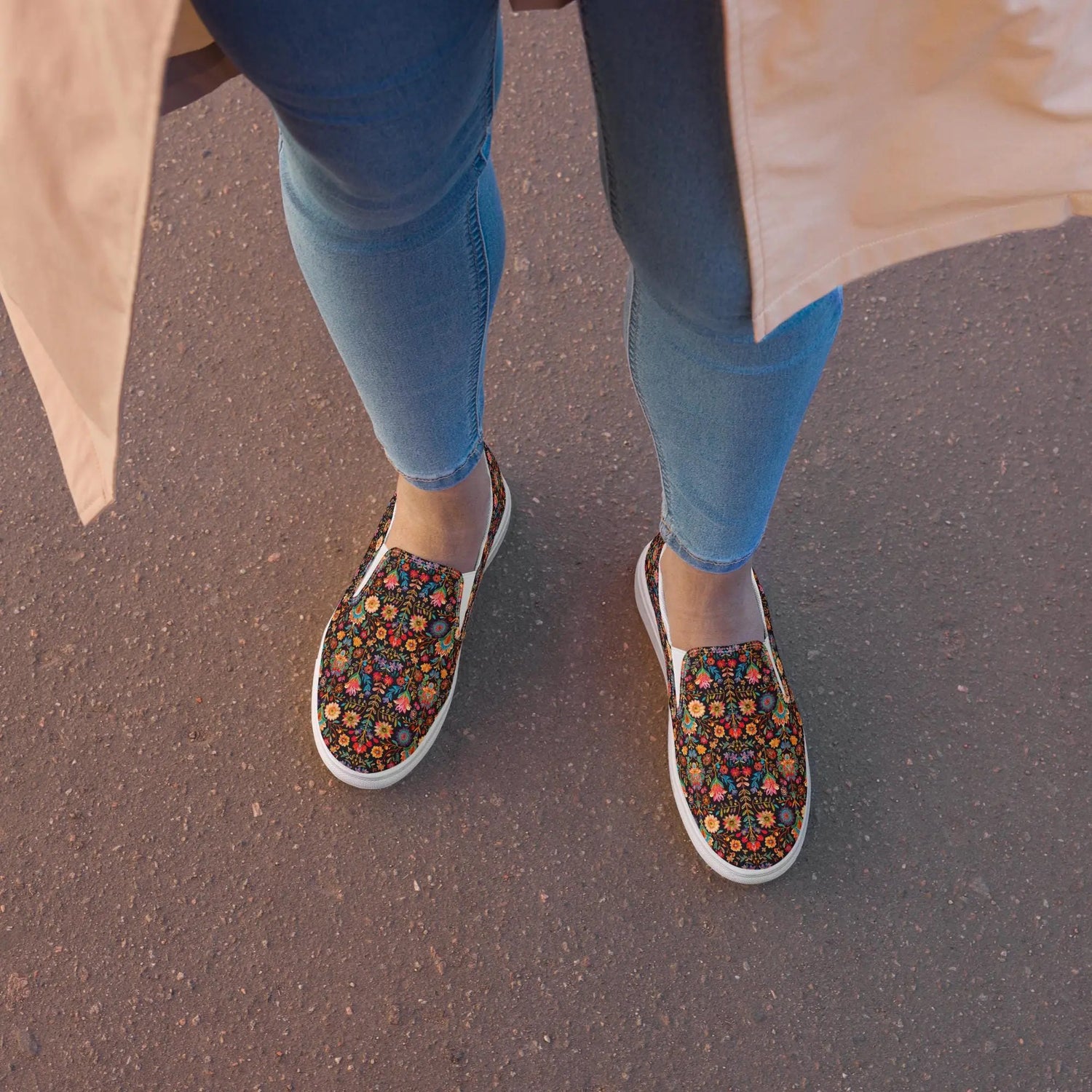 Women’s slip-on bright Mexican traditional floral all over print pattern design casual fashion college student everyday girl canvas shoes