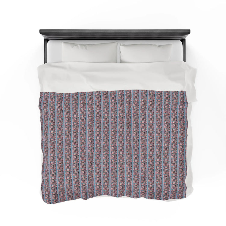 Cozy Velveteen Plush Blanket for Home Decor, Perfect Gift for Birthdays, Weddings, Holiday Snuggles, Heartwarming Comfort The Aurora Touch