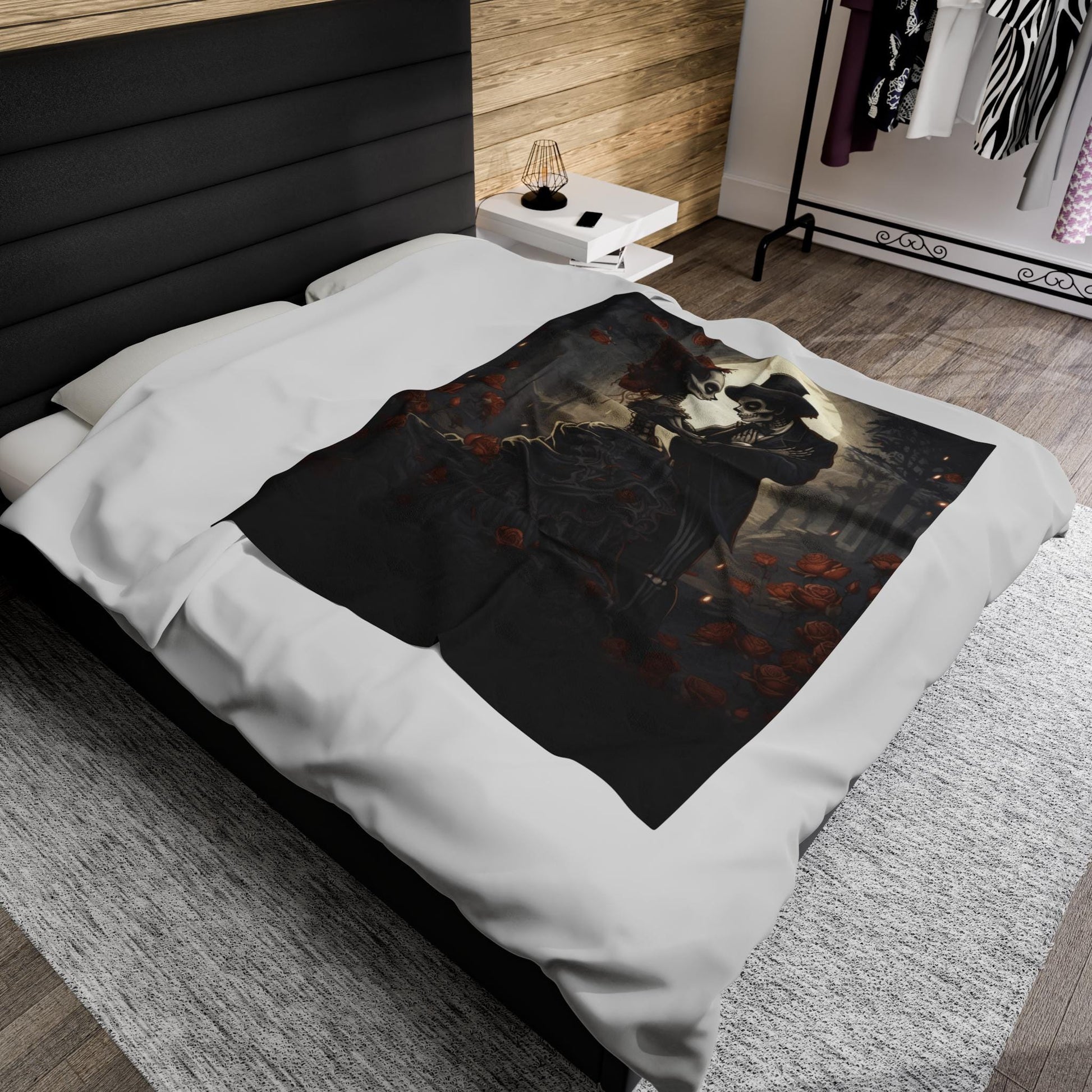 Velveteen Blanket - Day of the Dead Skeleton Couple Halloween Novelty Soft Black Blanket, Dia de los Muertos Decor, Halloween Bed Throw,