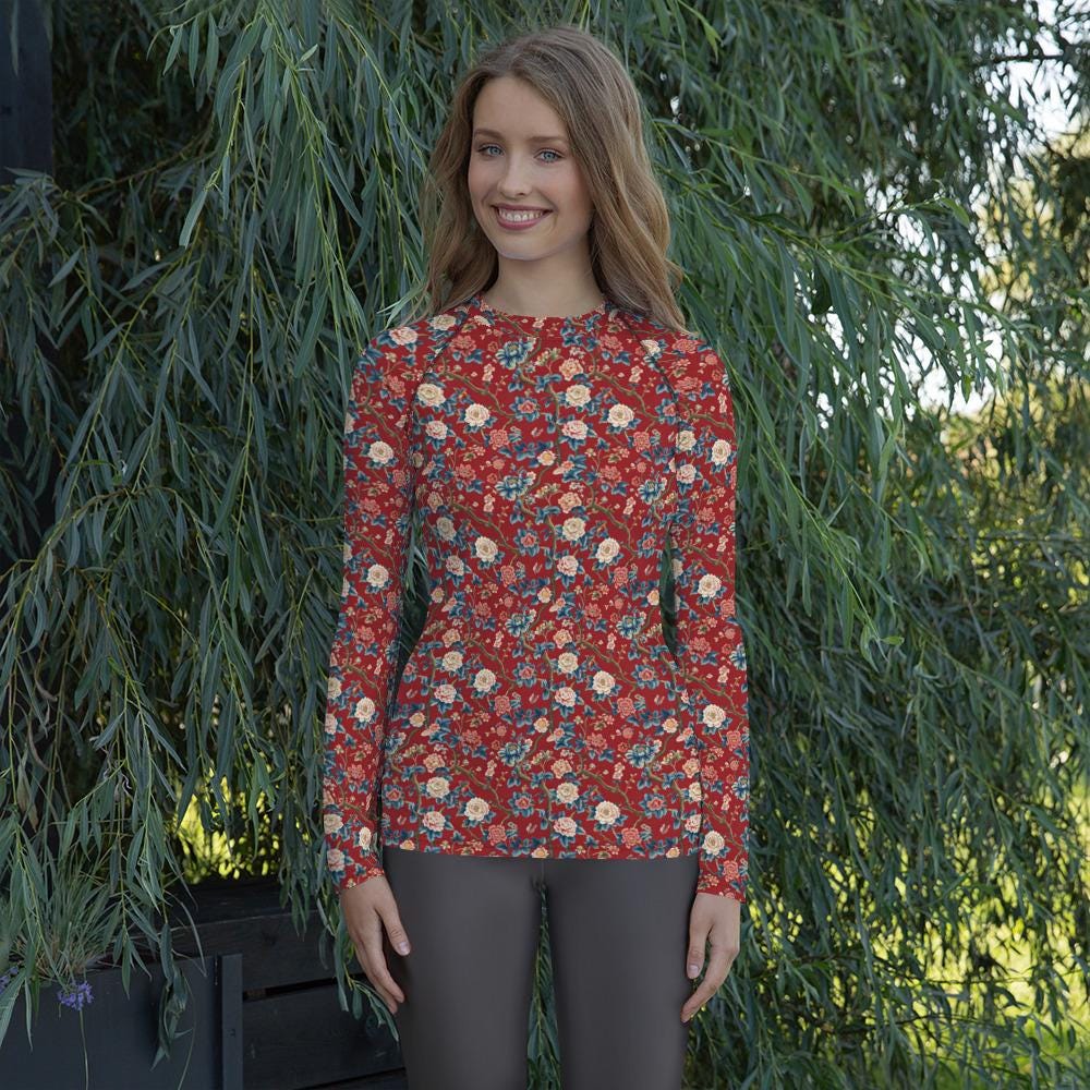 Women&#39;s All-over Chinoiserie Print Rash Guard | UPF 50 Sun Protection | Vintage Floral