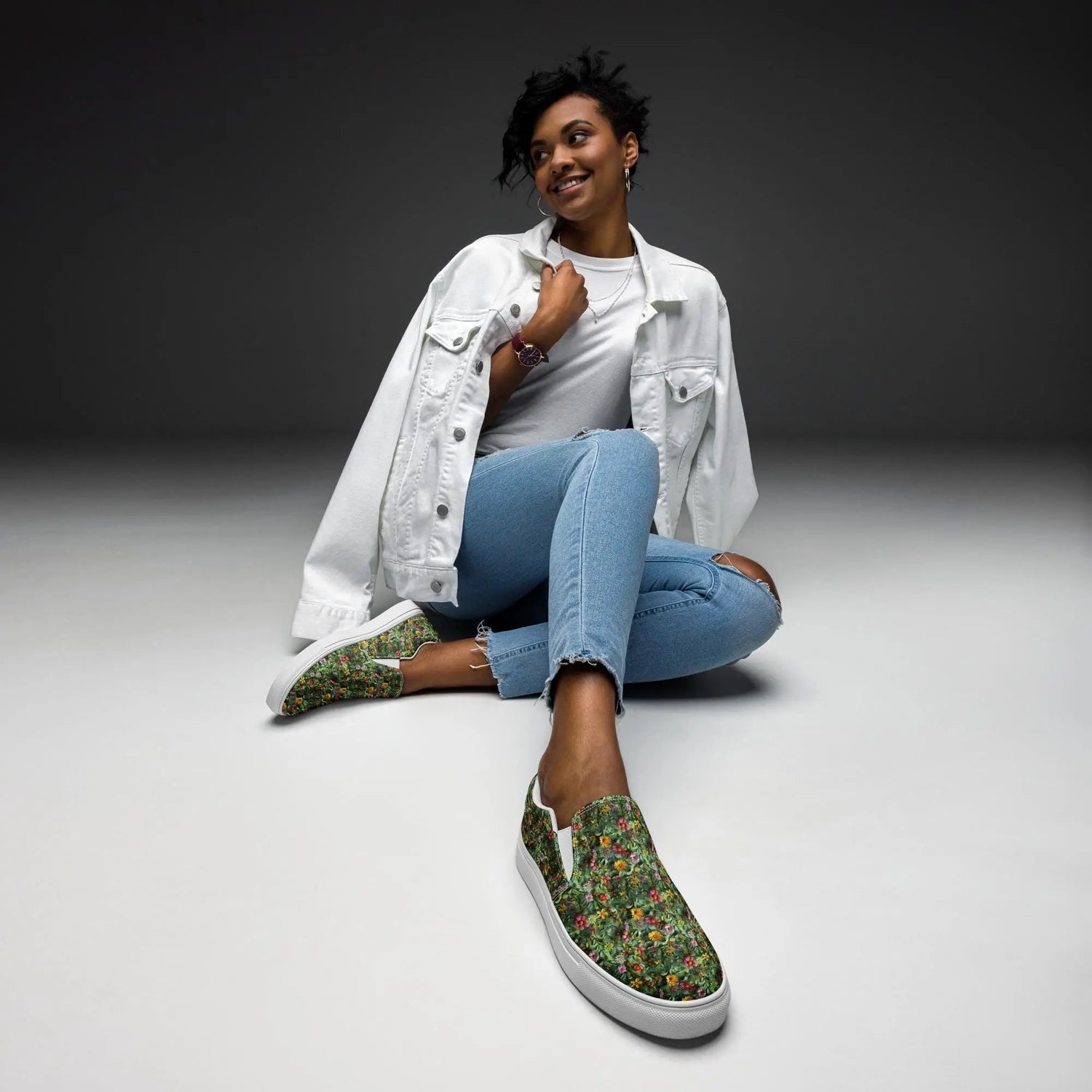 Stylish All Over Print Vibrant Women’s Slip-On Canvas Shoes - Unique Artistic Footwear for Every Occasion