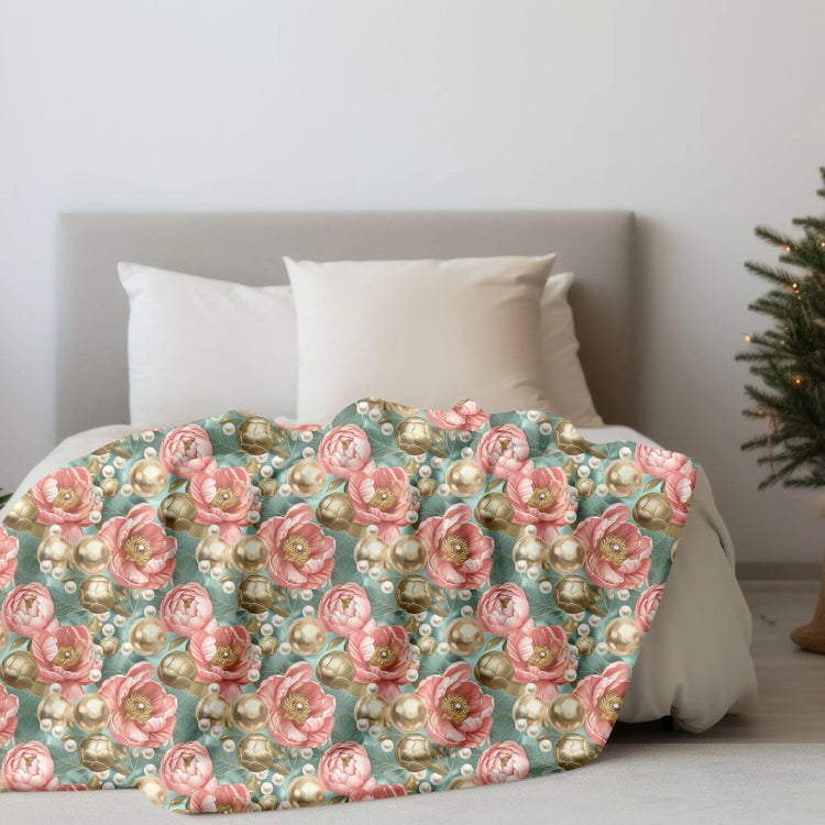 Cozy Floral Velveteen Microfiber Blanket, Soft Throw for Home Decor, Perfect Gift for Birthdays, Weddings, and Holidays, Bedspread, Picnic The Aurora Touch
