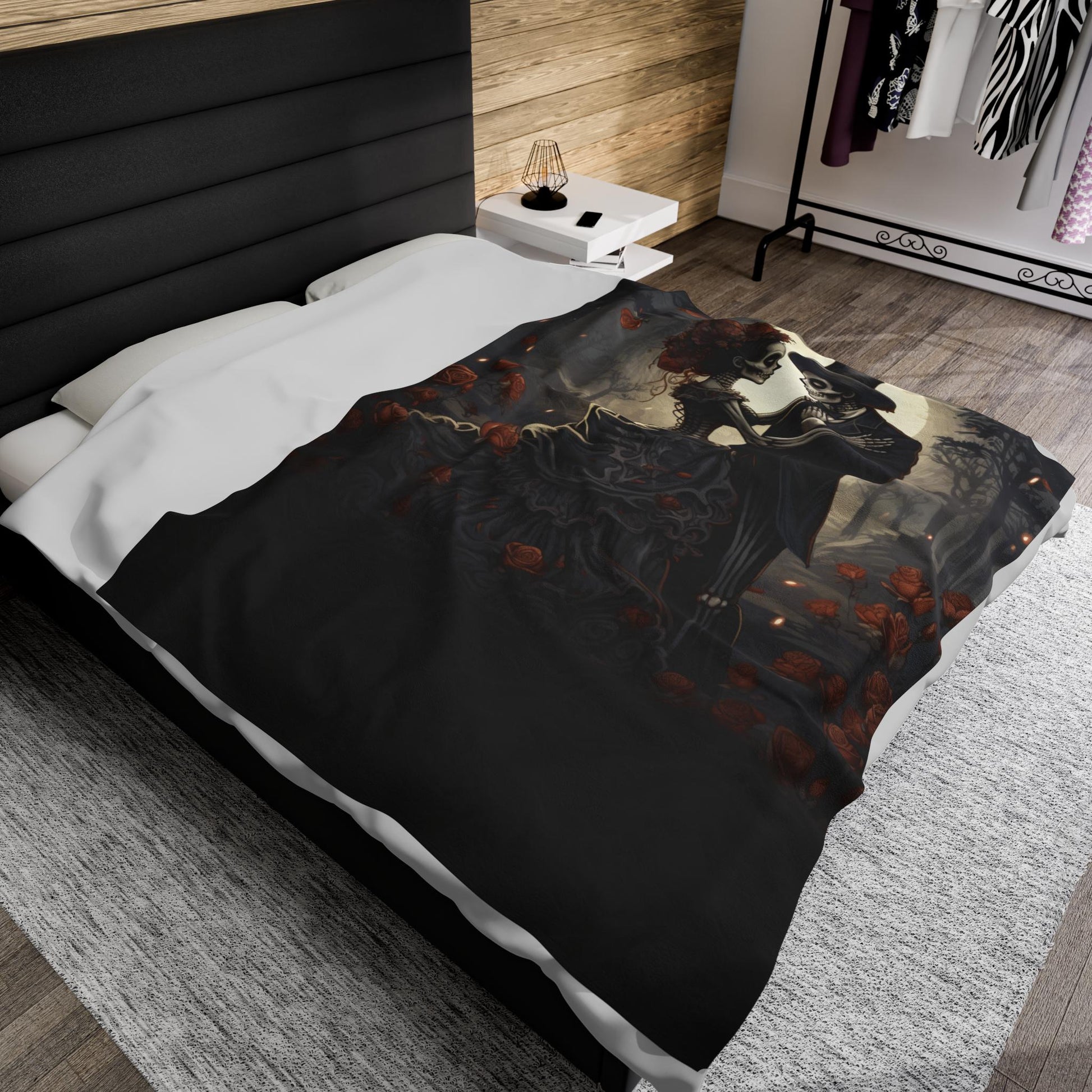 Velveteen Blanket - Day of the Dead Skeleton Couple Halloween Novelty Soft Black Blanket, Dia de los Muertos Decor, Halloween Bed Throw,