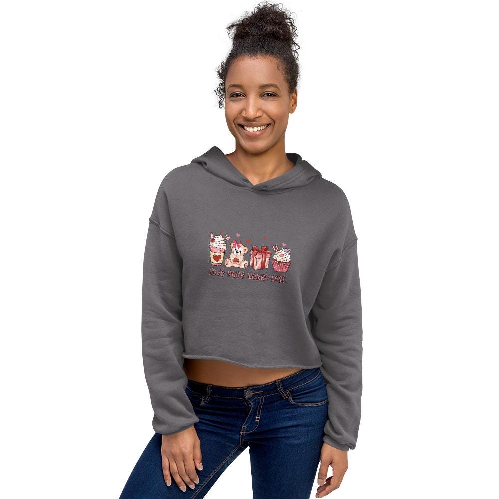 Women&#39;s Valentine&#39;s Day Crop Hoodie - Cute & Cozy Love Graphic, Heart Design, Trendy Gift for Her, Soft Casual Sweatshirt Crop Hoodie