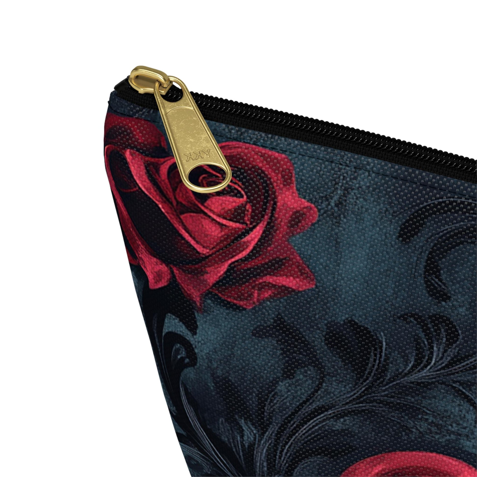 Romantic Floral Accessory Pouch, Heart Design Makeup Bag, Perfect for Gifts, Travel Organizer, Evening Out, Valentine's Day