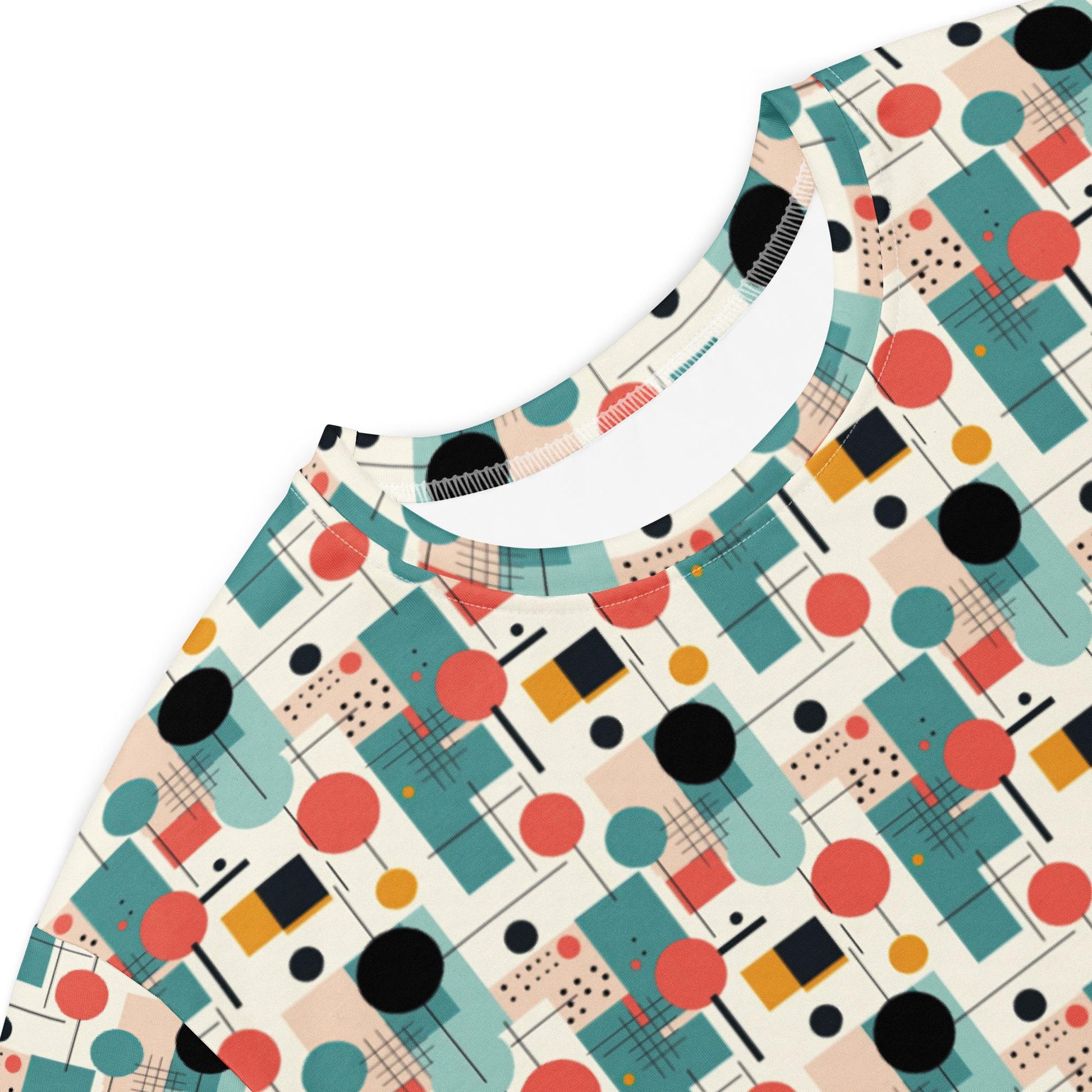 90&#39;s Retro Geometric Print Women’s Shirt Dress – Bold, Stylish & Timeless T-shirt dress Everyday Female Wear
