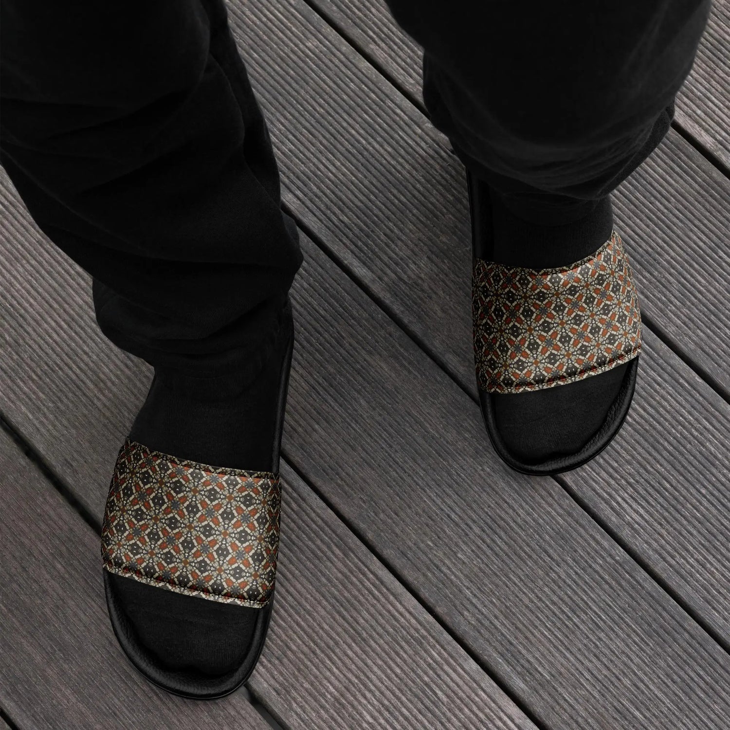 Stylish Geometric Print Men’s Slides – Lightweight Summer House Slippers, Comfortable Indoor/Outdoor Slides for Men